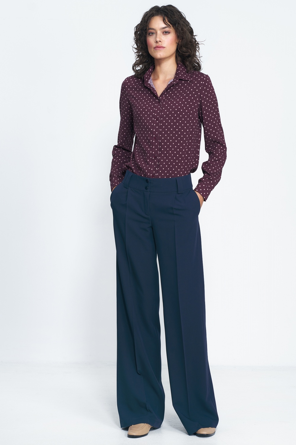  Trousers model 186118 Nife  navy blue