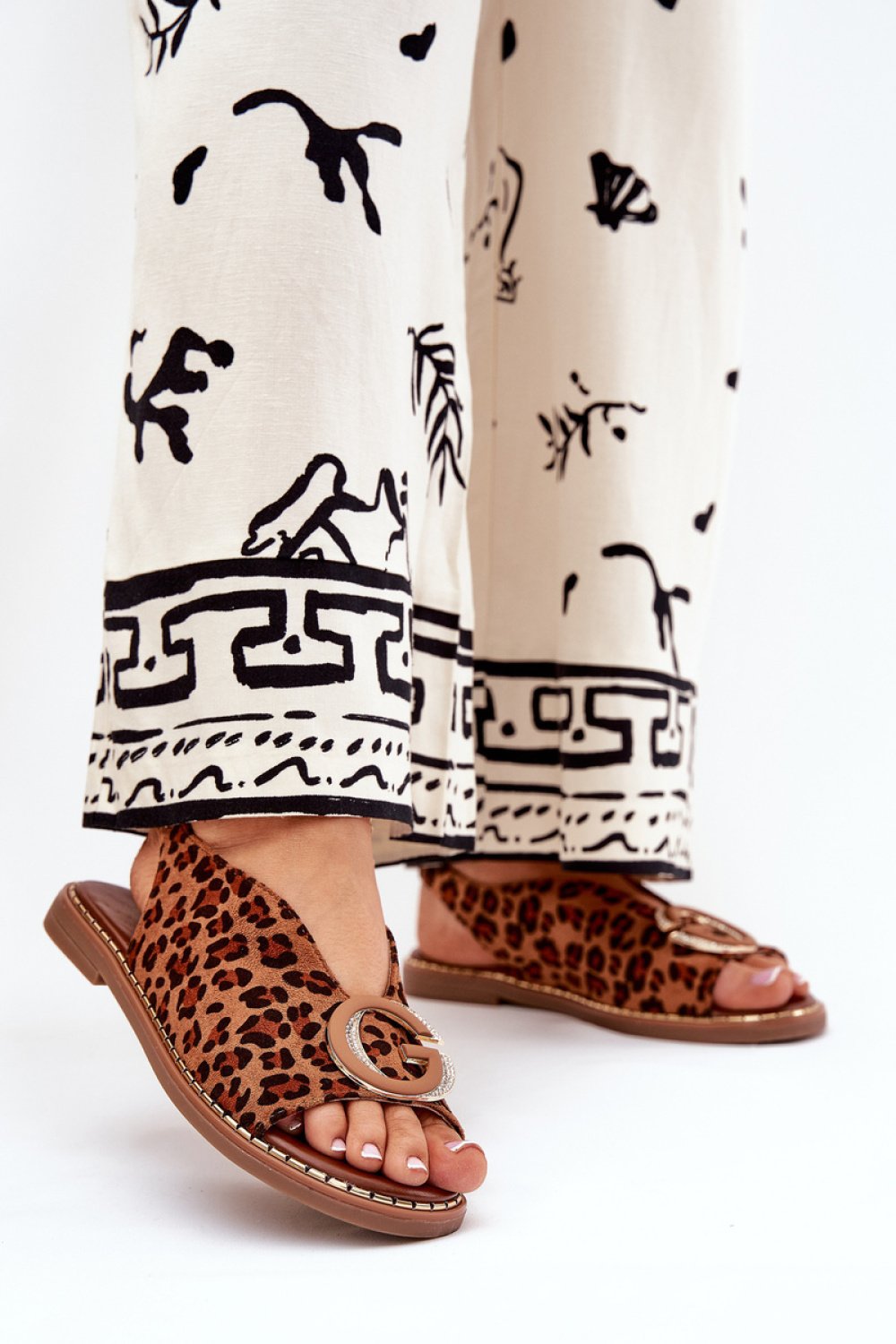  Sandals model Step in style  brown