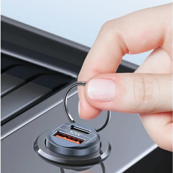USAMS C38 USB-A, USB-C 30W PD Fast Charge car charger tarnish 