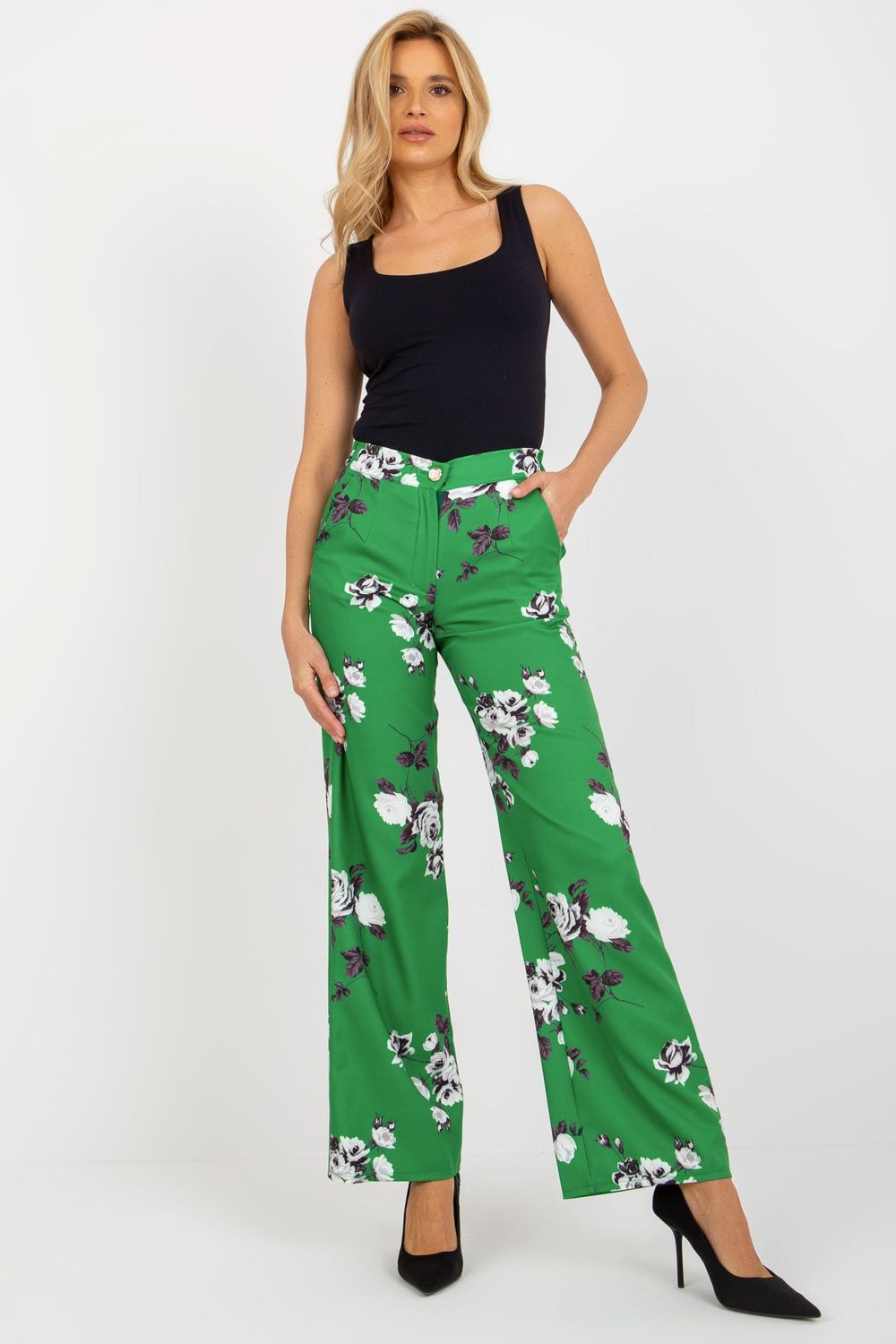  Women trousers model 175966 Lakerta  green