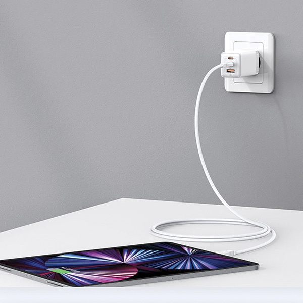 USAMS CC180TC03 wall charger 2xUSB-C+1xUSB-A 65W GaN PD+QC Fast Charging gradient purple Sandru Series