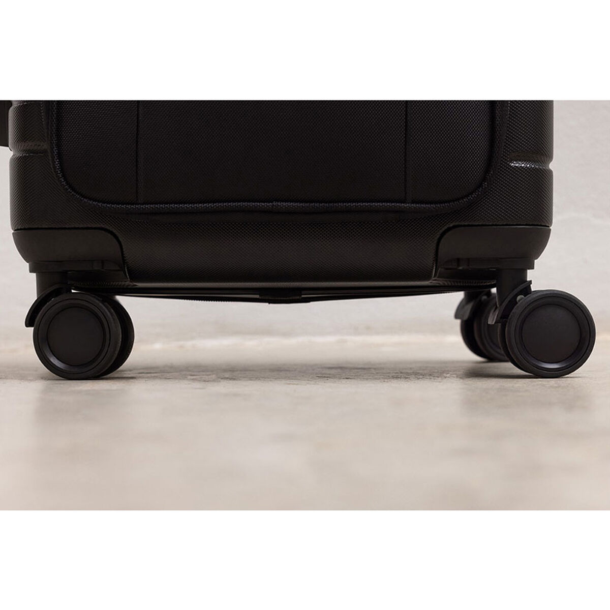Cabin suitcase Numada 1200608 Black 38 L 55 x 35,5 x 23,5 cm Cabin suitcase Numada 1200608 Black 38 L 55 x 35,5 x 23,5 cm