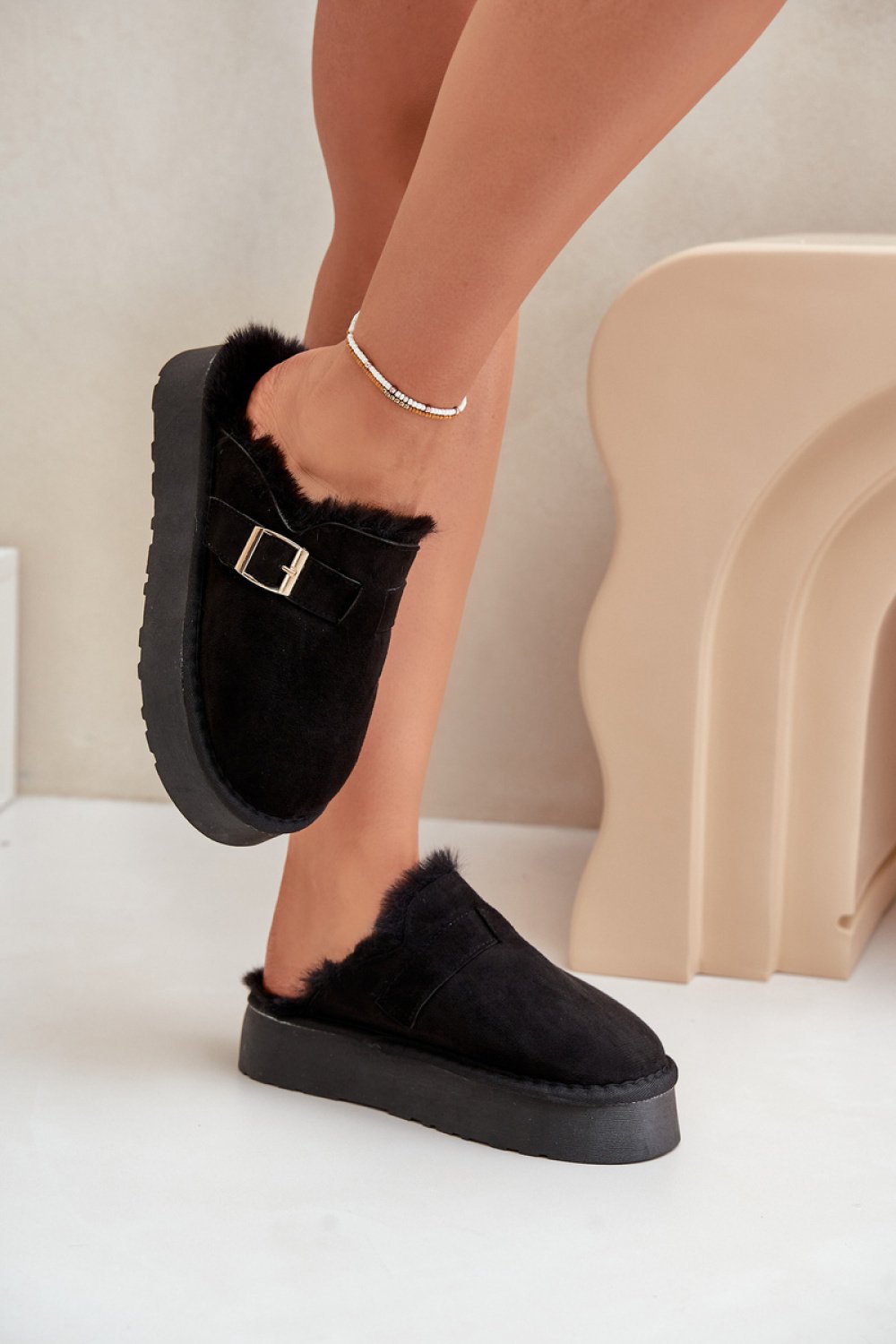  Slippers model 203748 Step in style  black