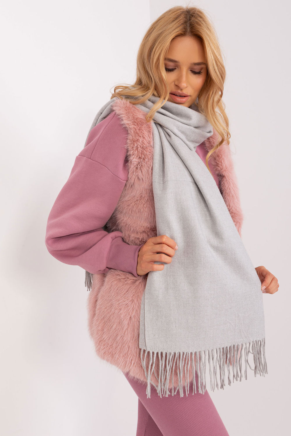  Shawl model 187613 AT  grey