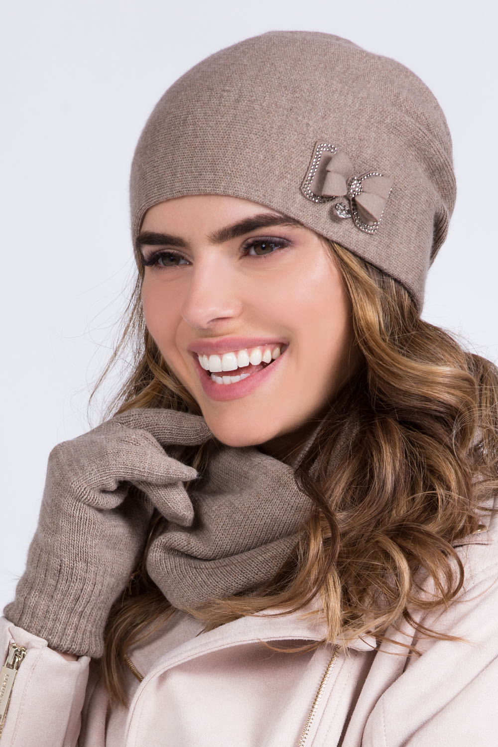 Mütze model 149818 Kamea beige Damen