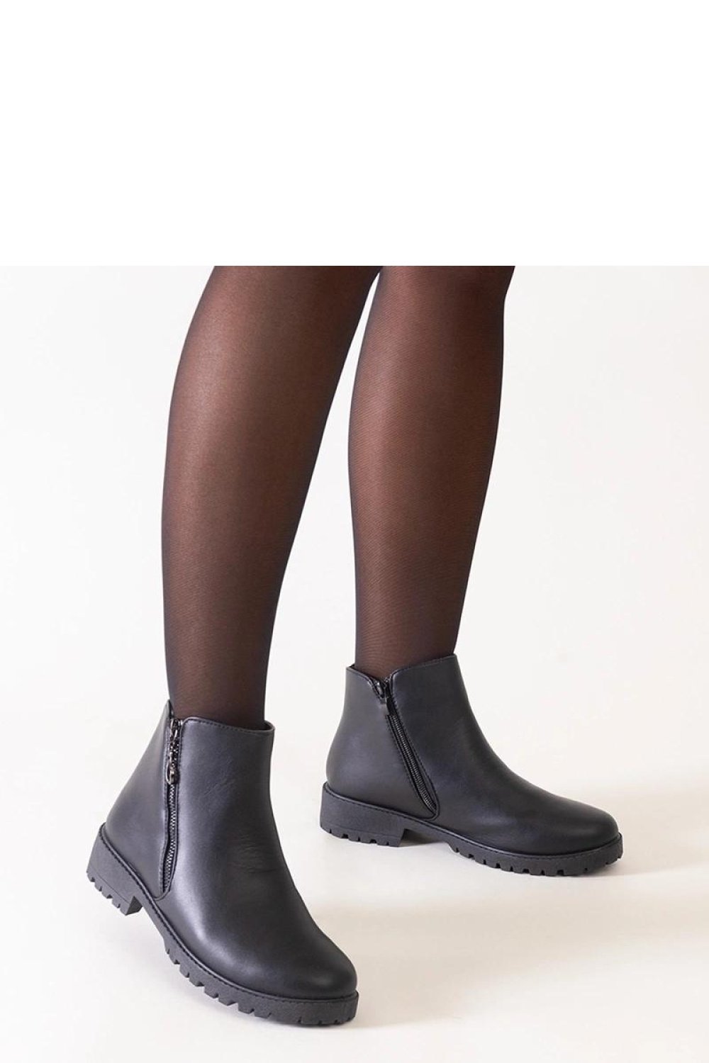  Boots model 204579 Solea  black