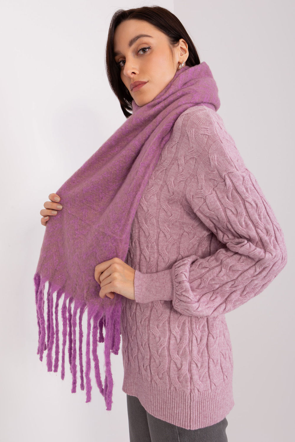  Shawl model 189231 AT  violet