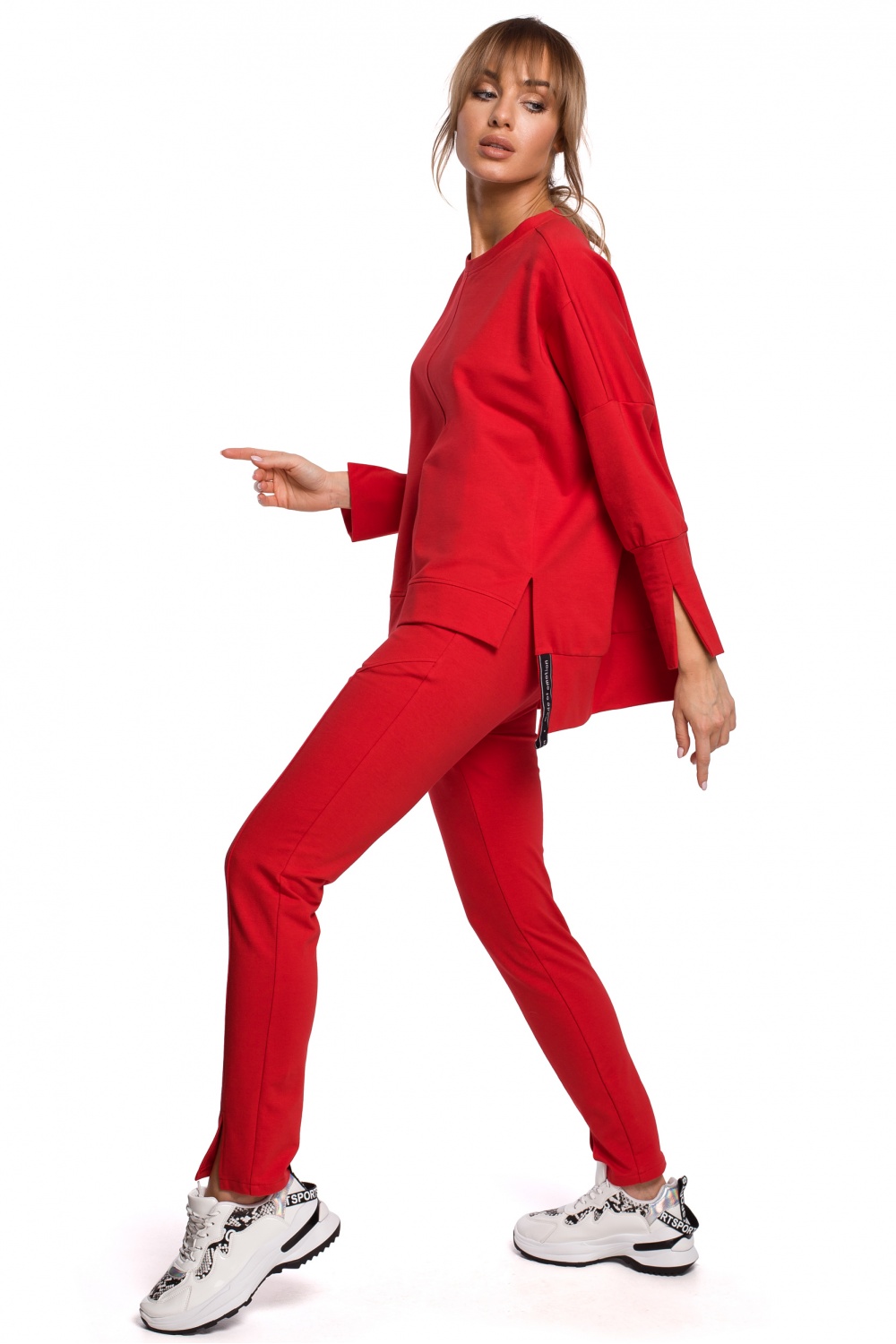  Trousers model 142269 Moe  red