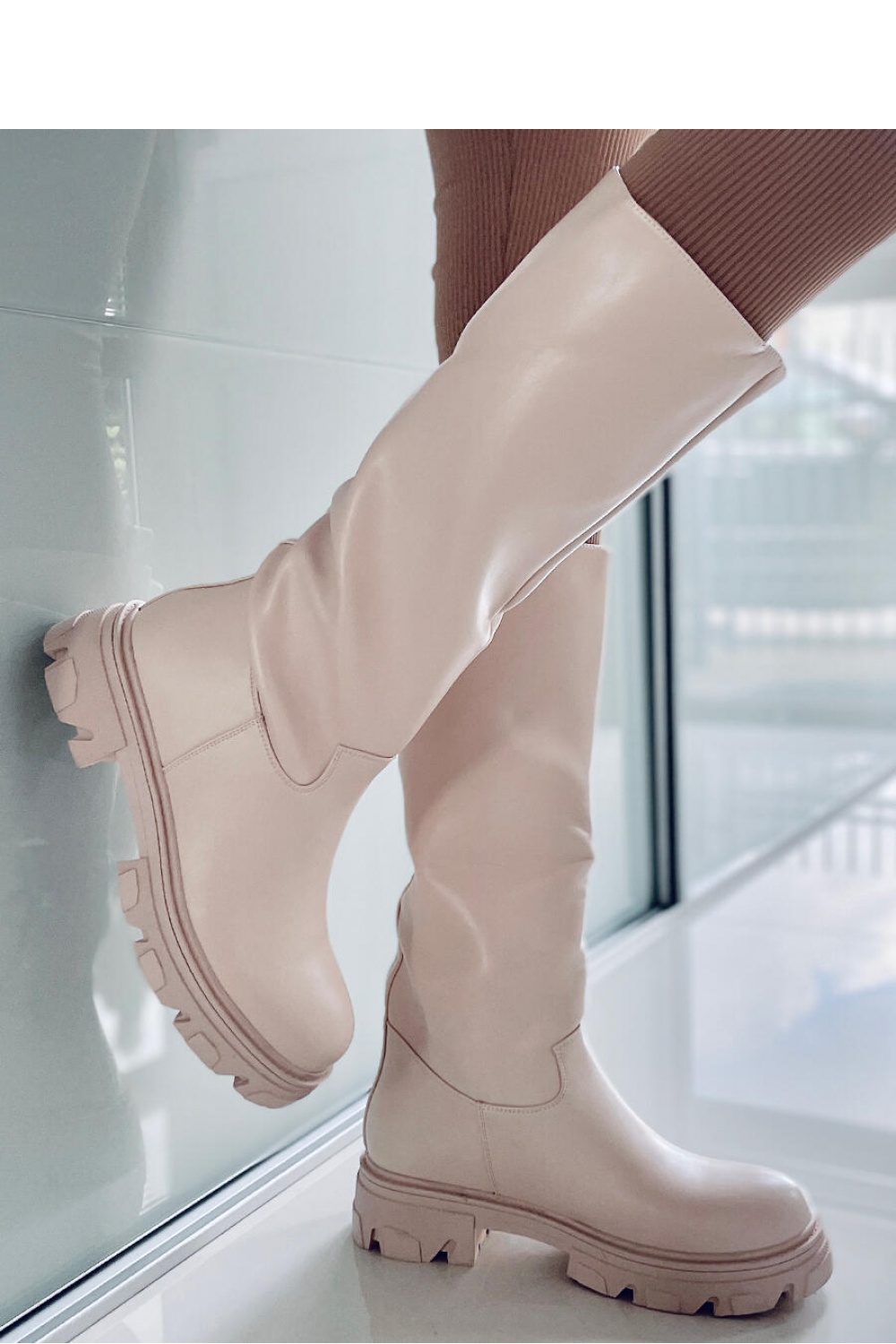  Officer boots model 171942 Inello  beige