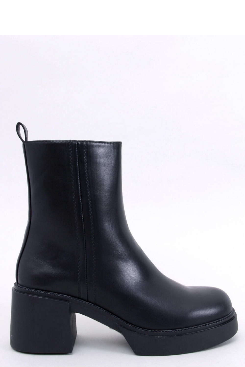  Heel boots model 187370 Inello  black