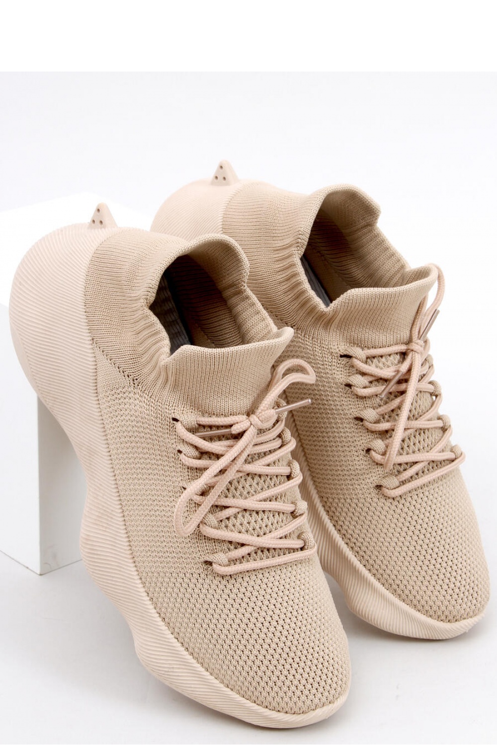 Sportschuhe model 166618 Inello beige Damen