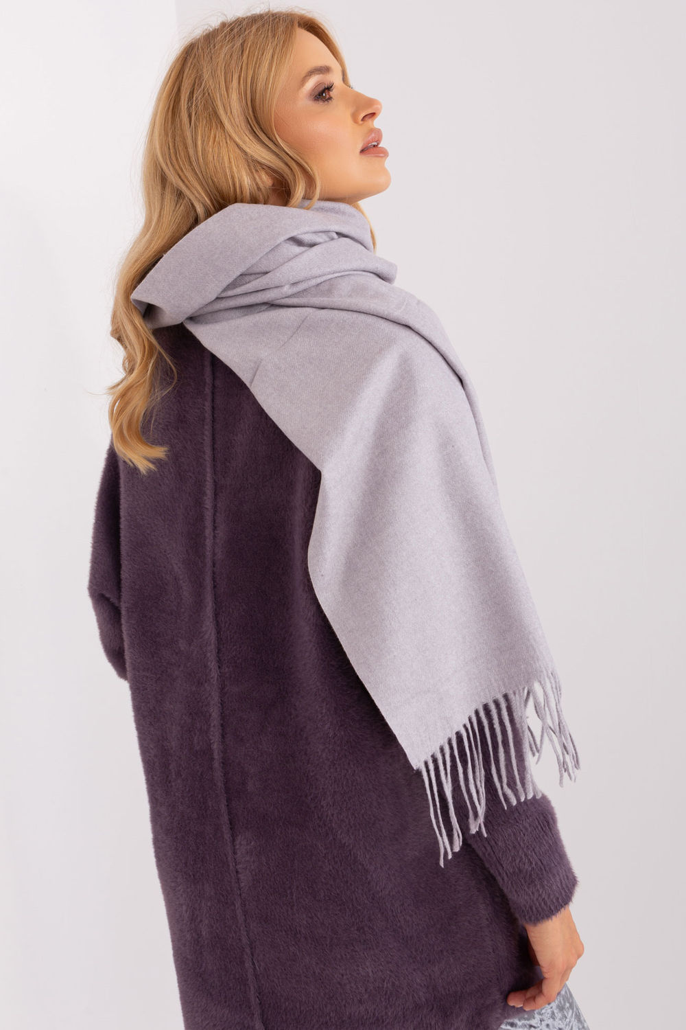  Shawl model 187617 AT  violet