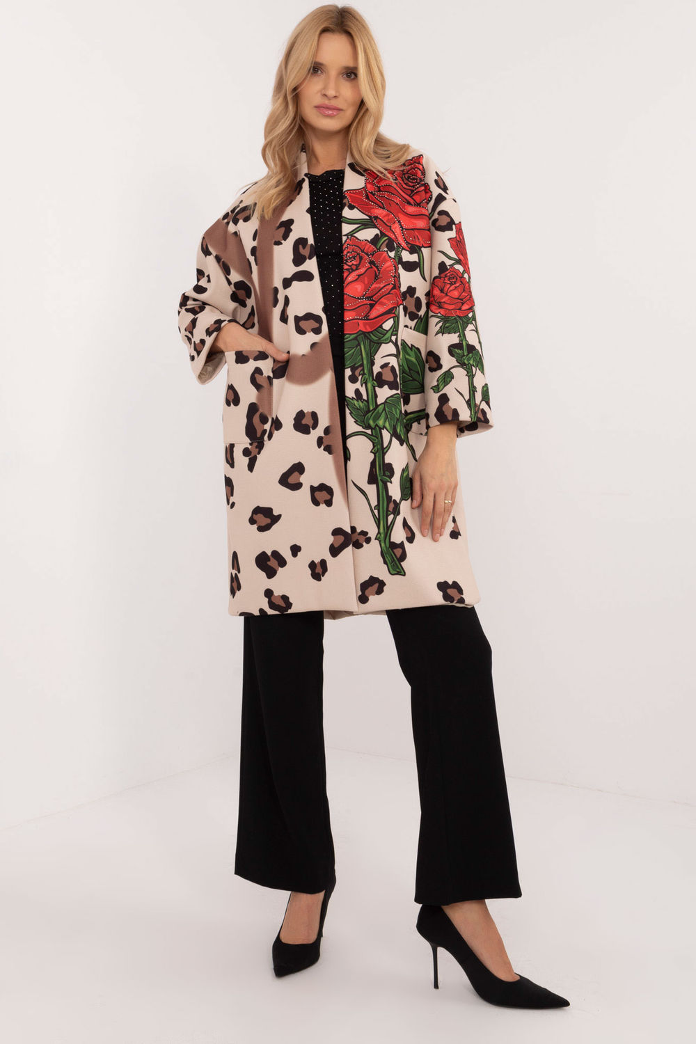  Coat model 202022 Italy Moda  beige