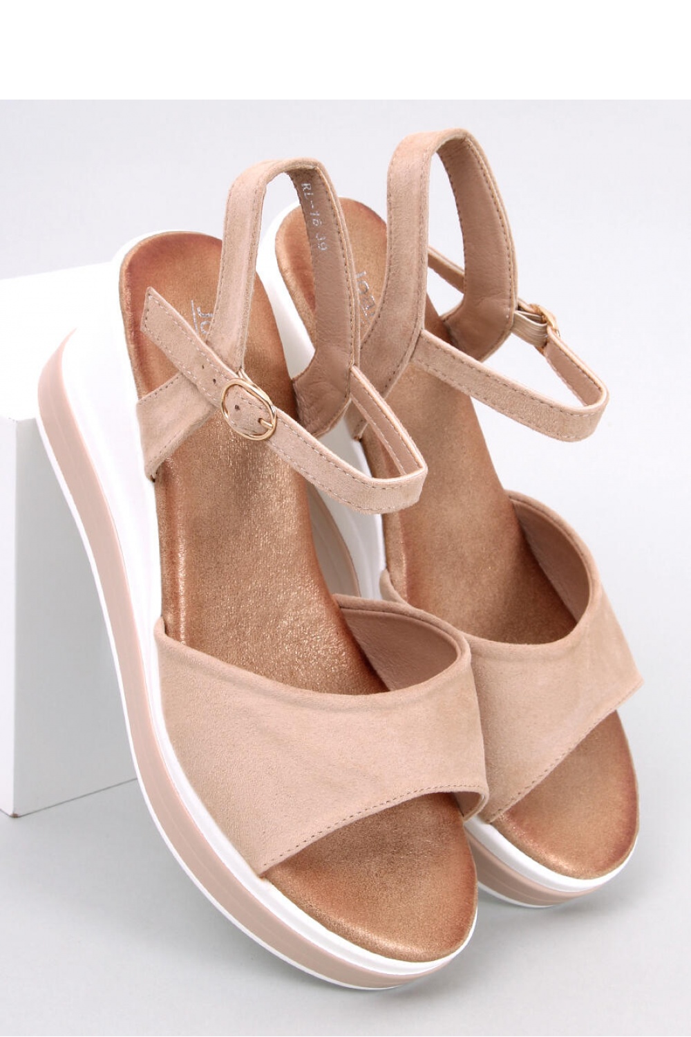 Sandalen mit Absatz model 179406 Inello beige Damen