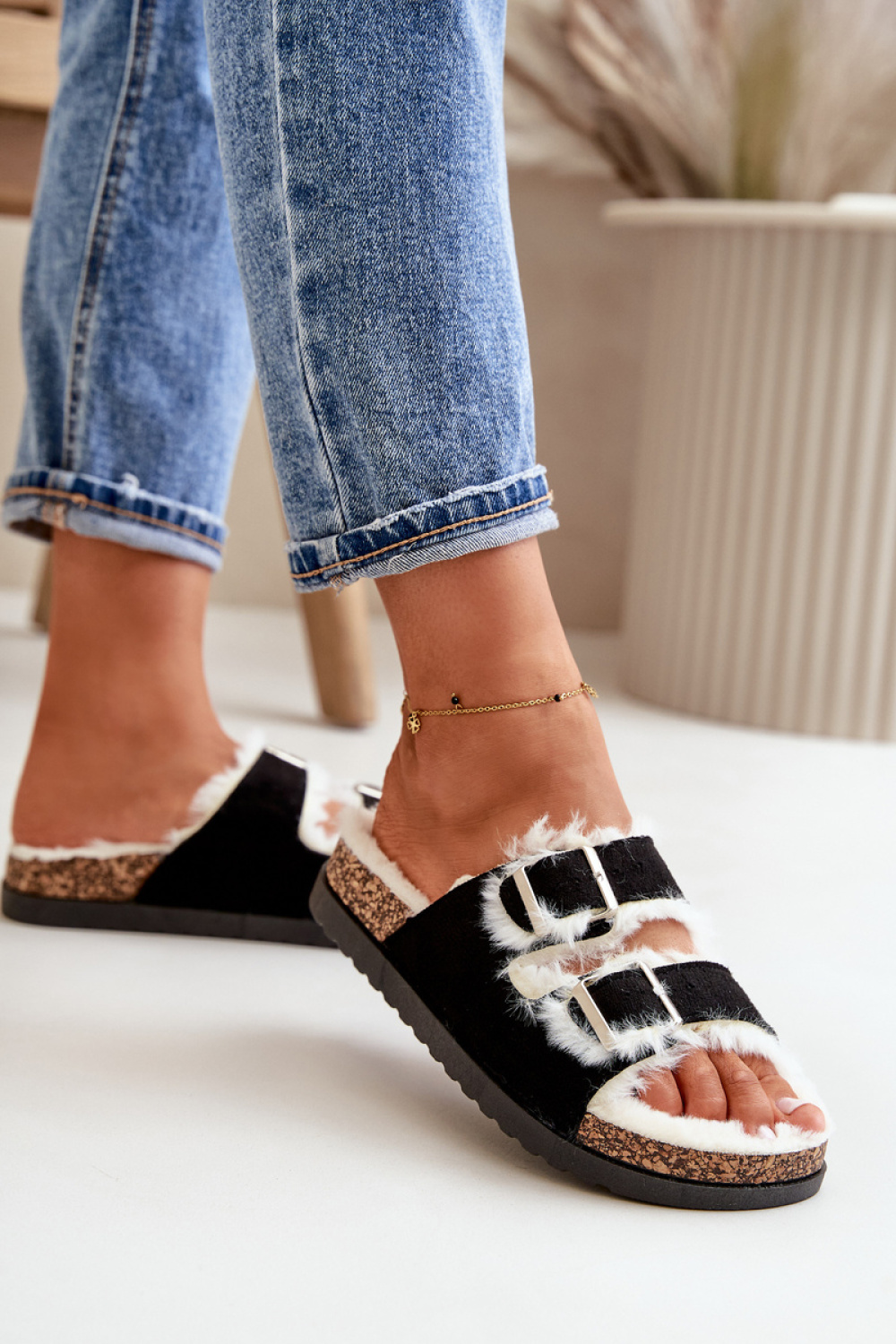  Slippers model 199899 Step in style  black
