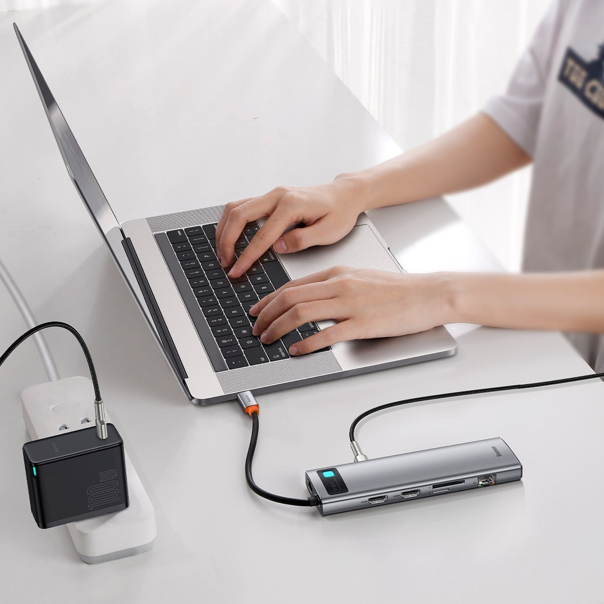 Hub 11in1 Baseus Metal Gleam Series, USB-C to 3x USB 3.0 + 2x HDMI + USB-C PD + Ethernet RJ45 + microSD/SD + VGA + AUX