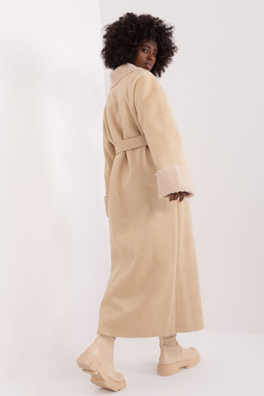  Coat model 191137 Lakerta  beige