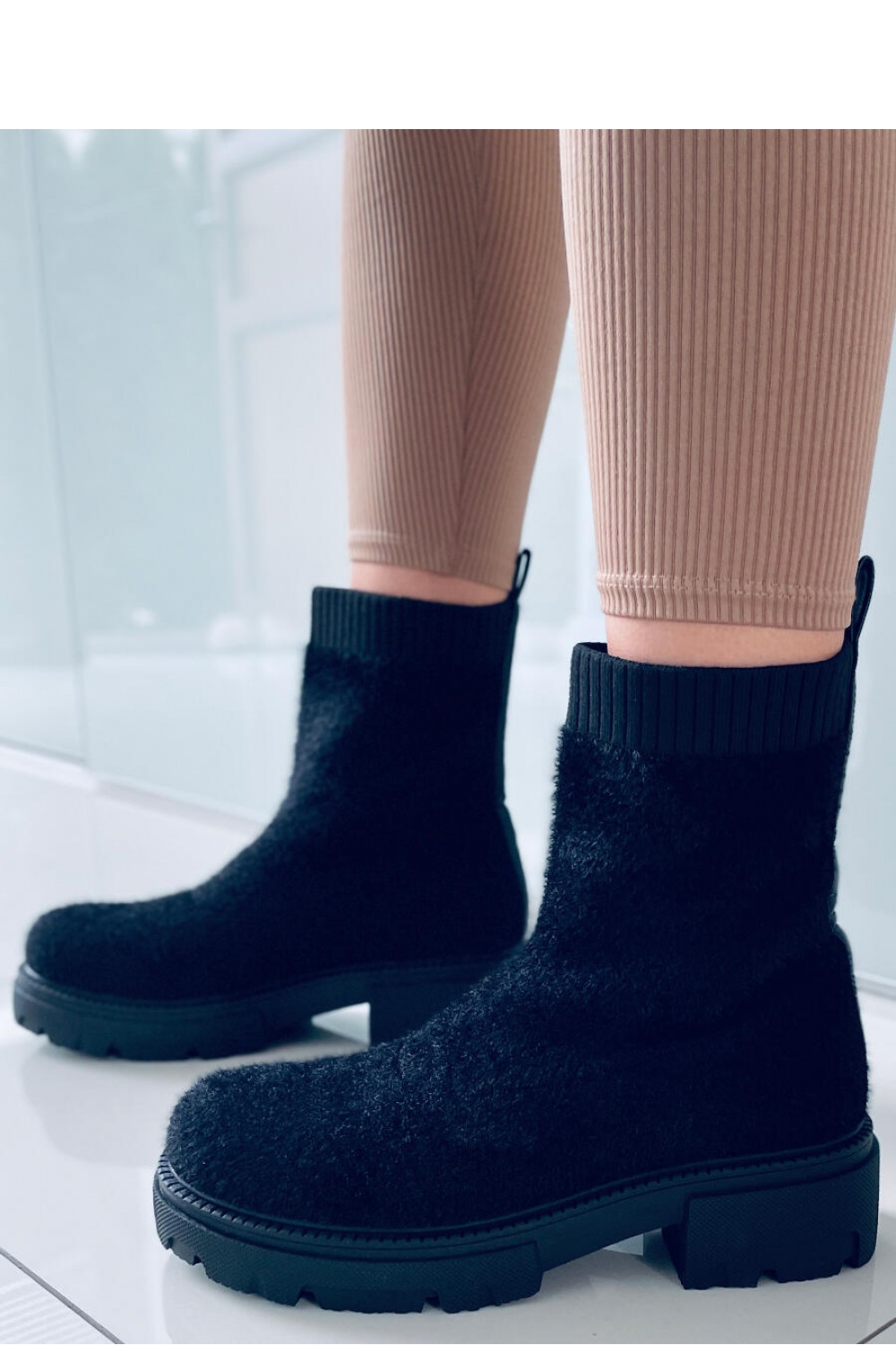 Stiefeletten model 170277 Inello schwarz Damen