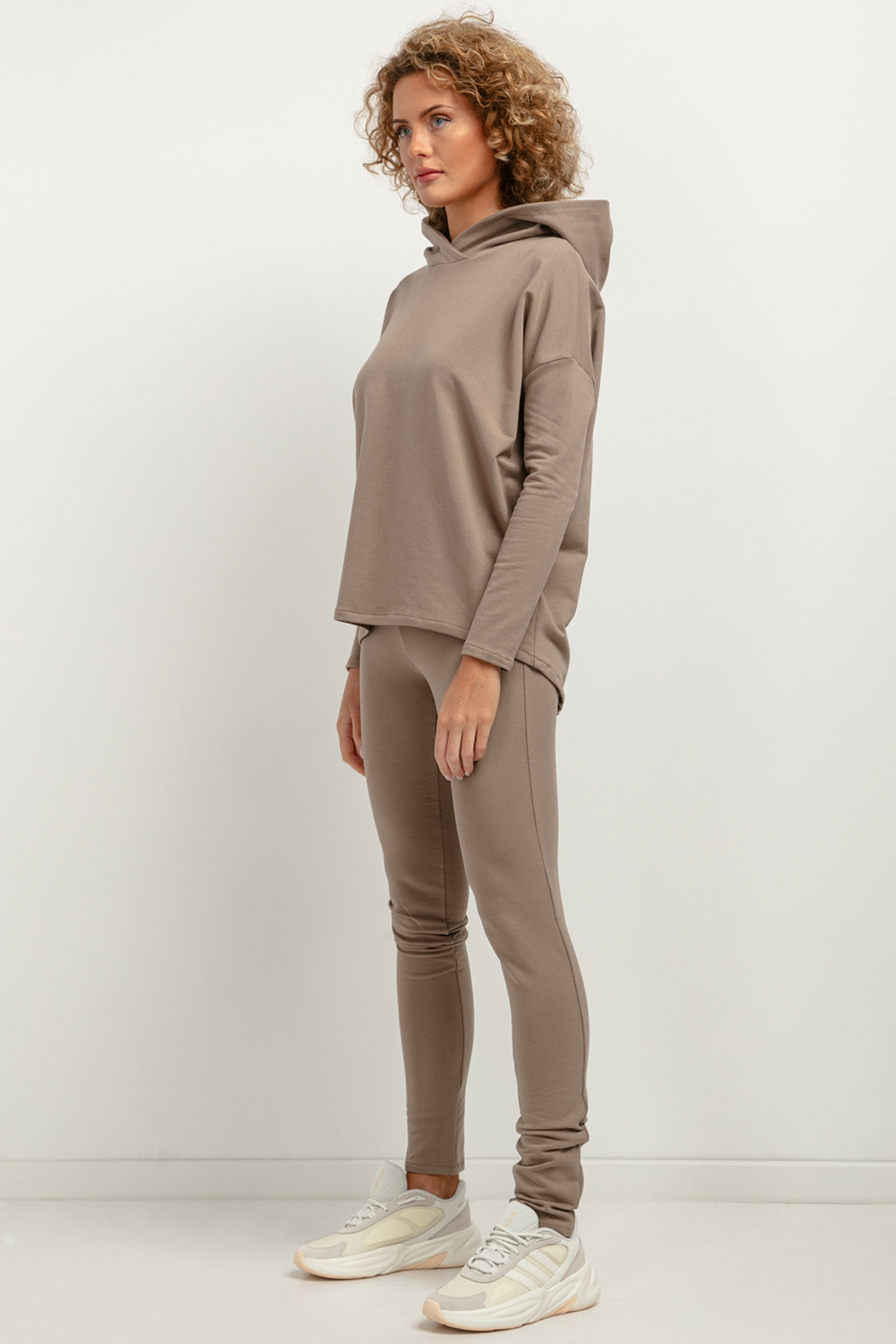  Long leggings model 183208 Tessita  brown
