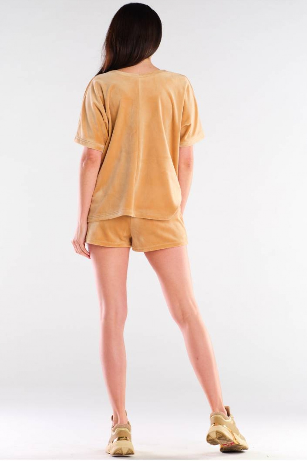  Shorts model 154795 awama  beige