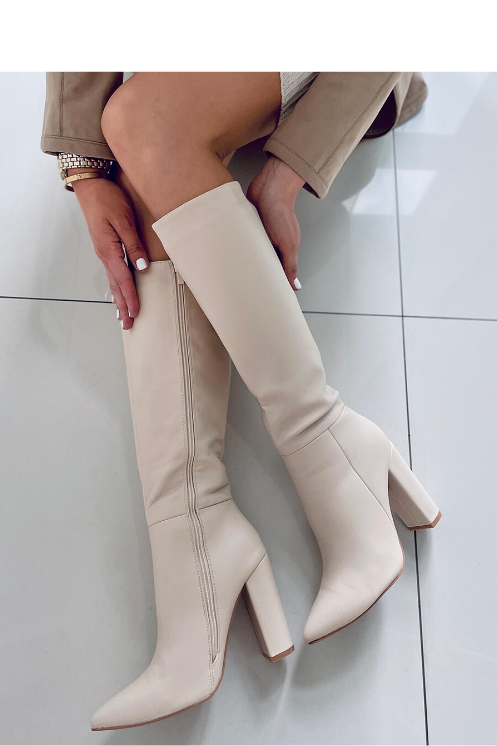  Heel boots model 171601 Inello  beige