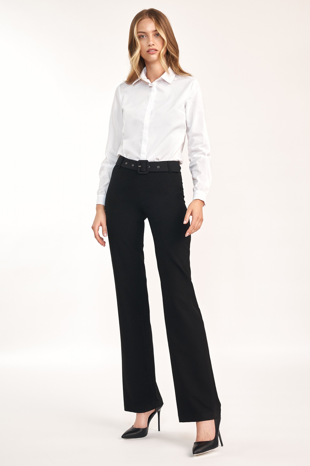  Women trousers model 158331 Nife  black