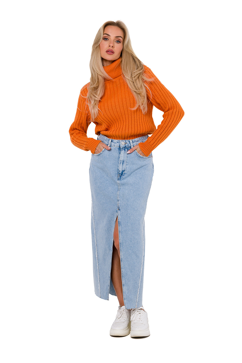  Turtleneck model 184685 Moe  orange