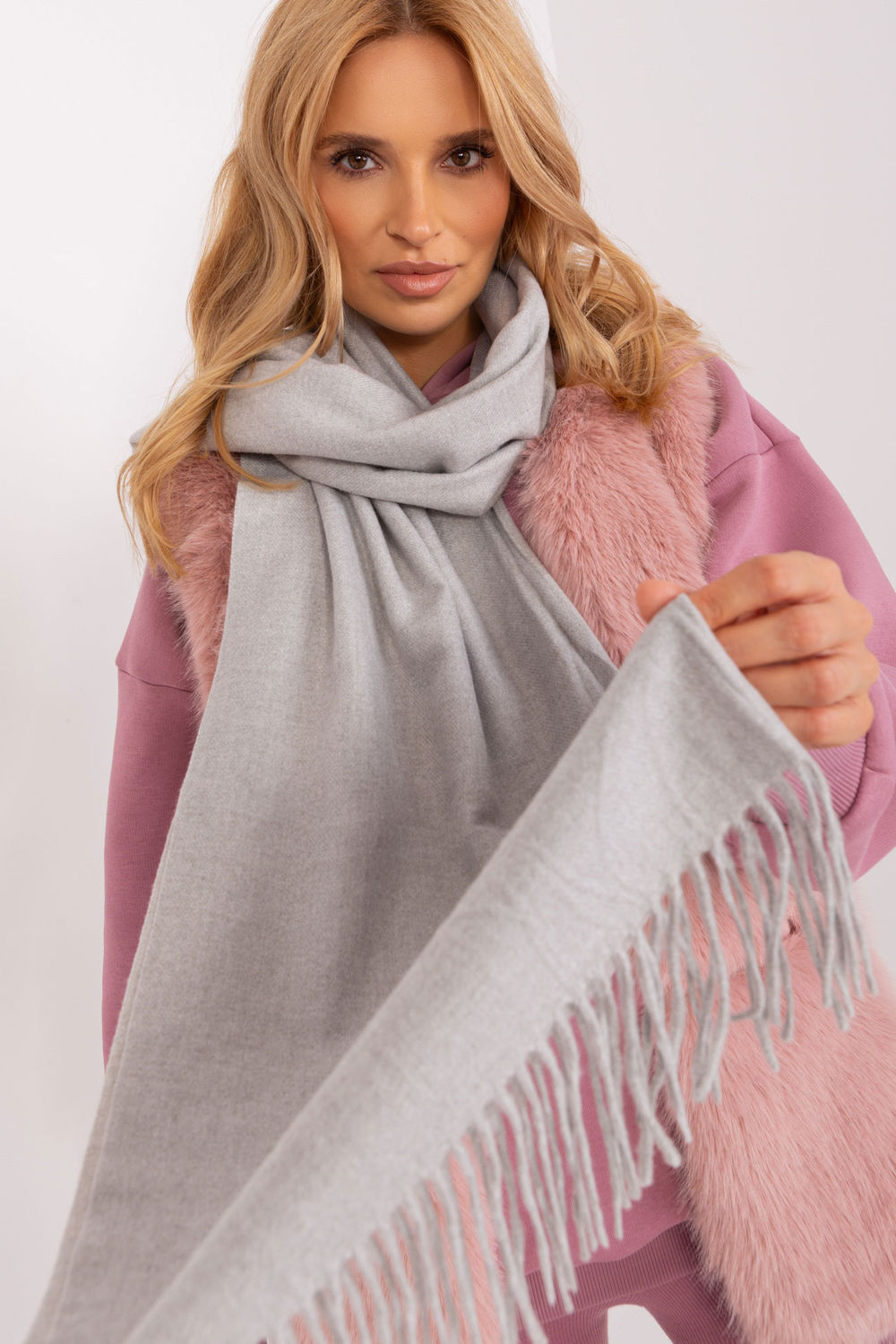  Shawl model 187613 AT  grey