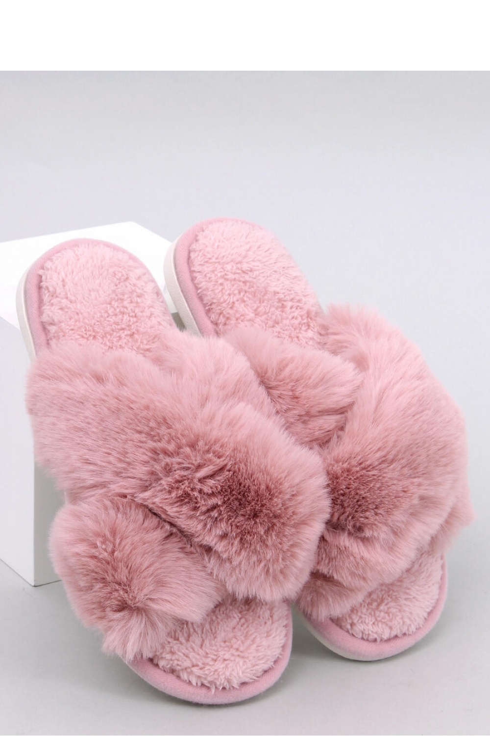  Slippers model 190378 Inello  pink