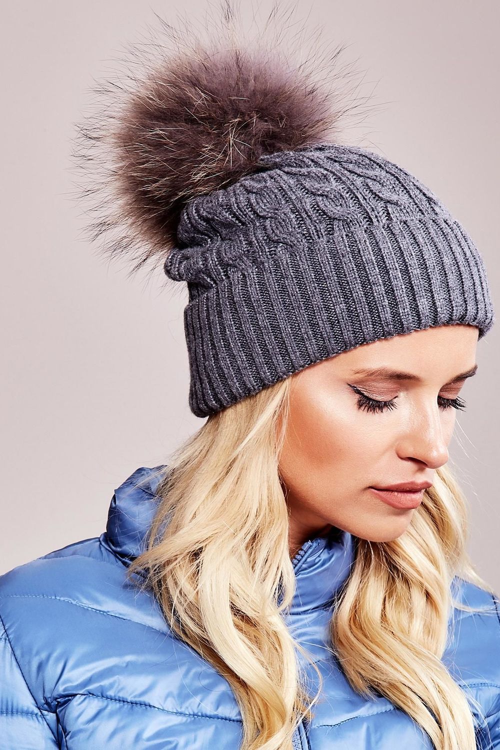  Cap model 208262 AT  grey