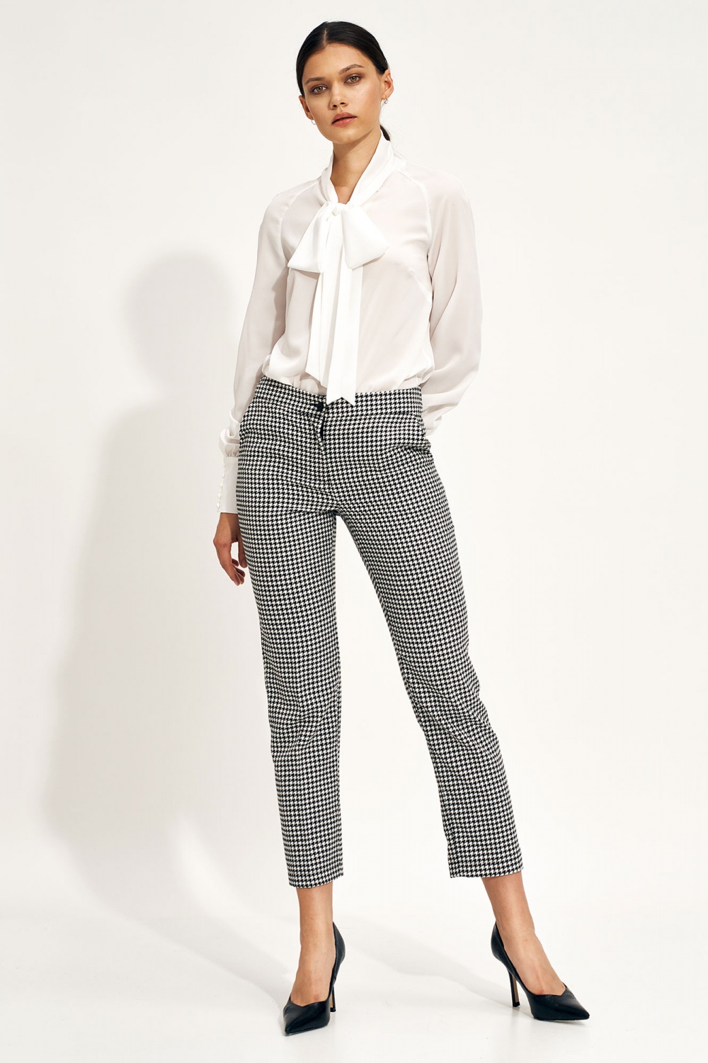  Women trousers model 170489 Nife  multicolor