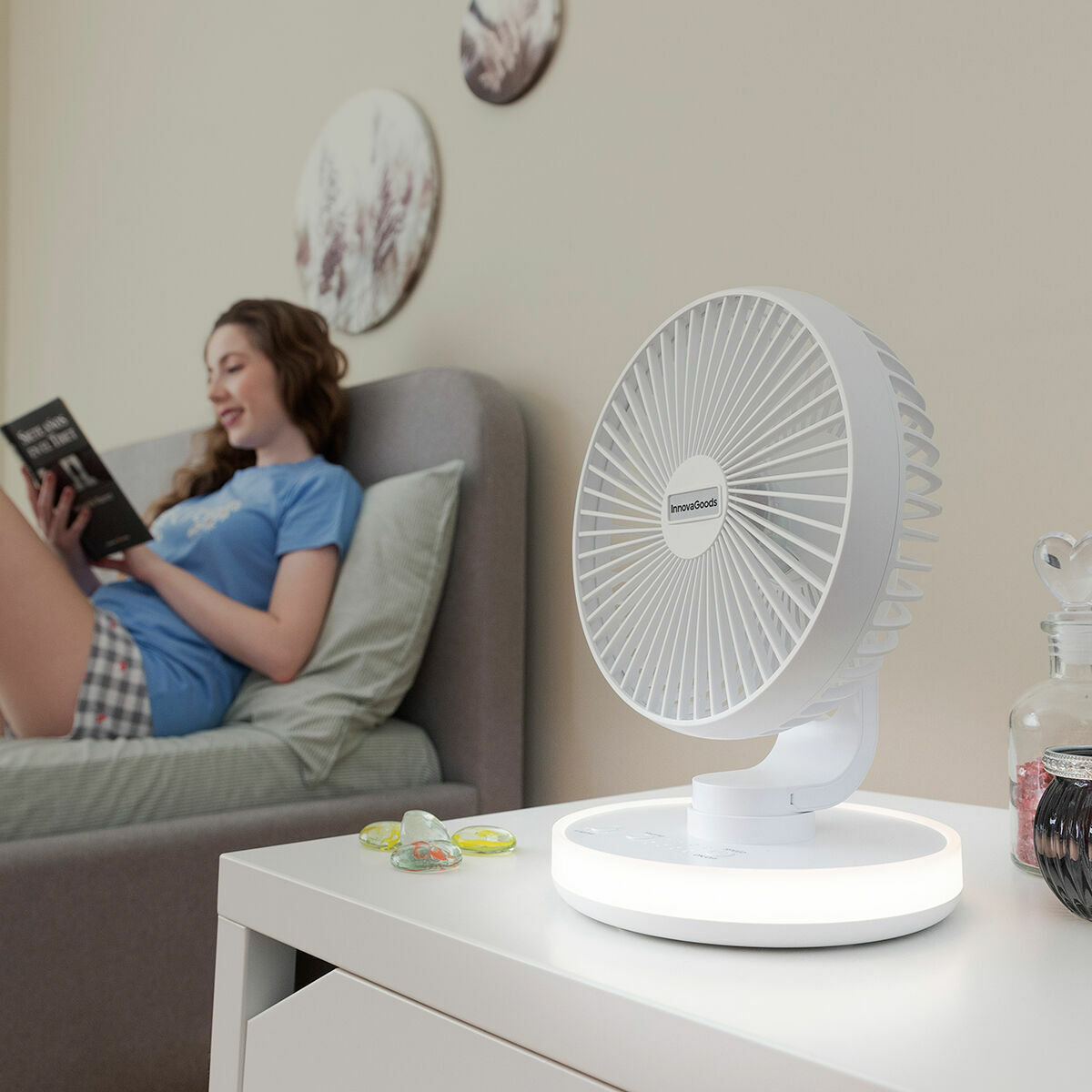 Rechargeable Desk Fan with LED FanLed InnovaGoods Ø6,6'' 4000 mAh Rechargeable Desk Fan with LED FanLed InnovaGoods Ø6,6'' 4000 mAh