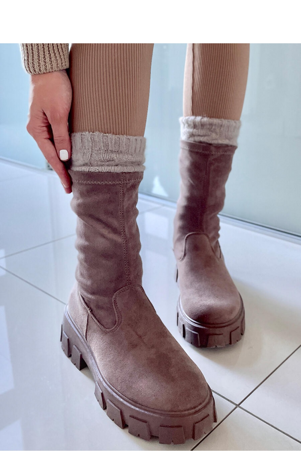  Boots model 173551 Inello  beige