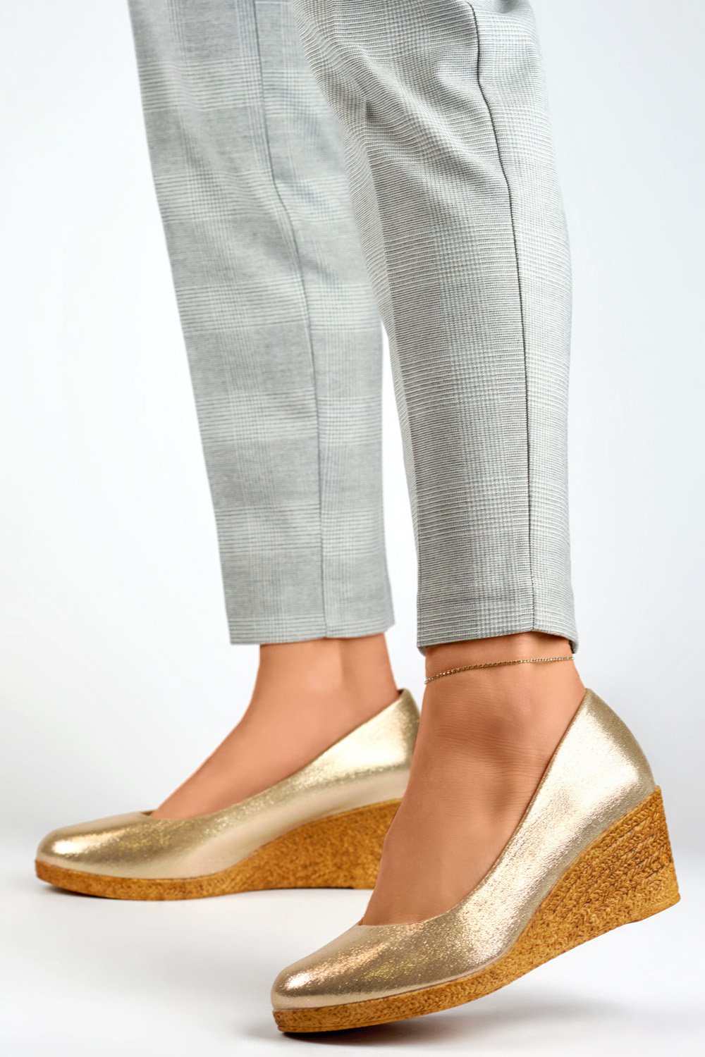 Platform pumps model 197991 PRIMO  yellow