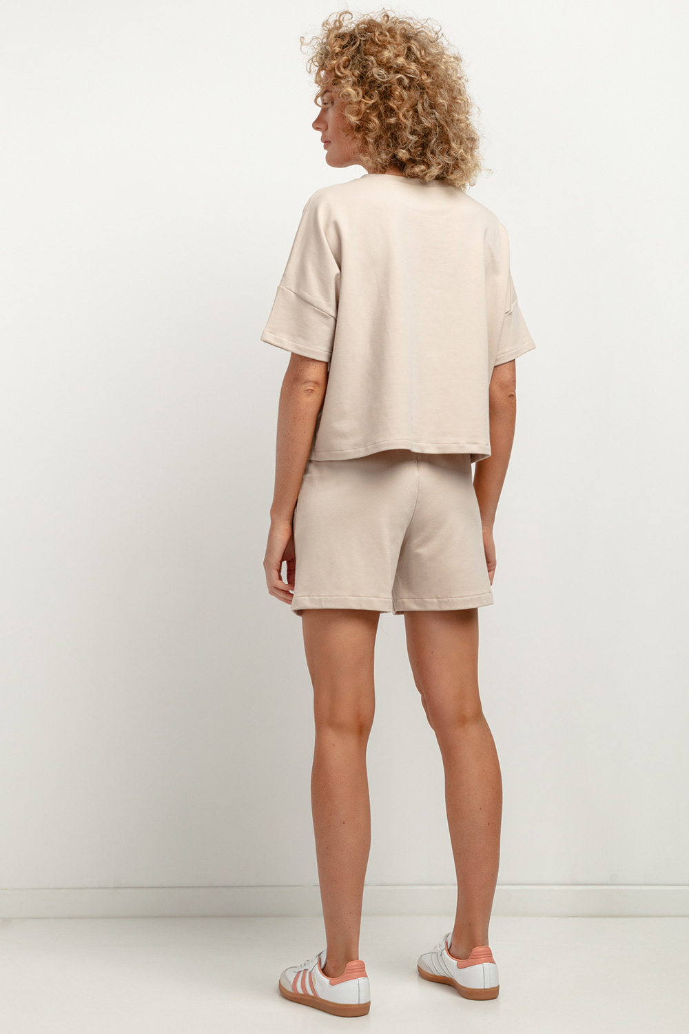  Shorts model 183184 Tessita  beige