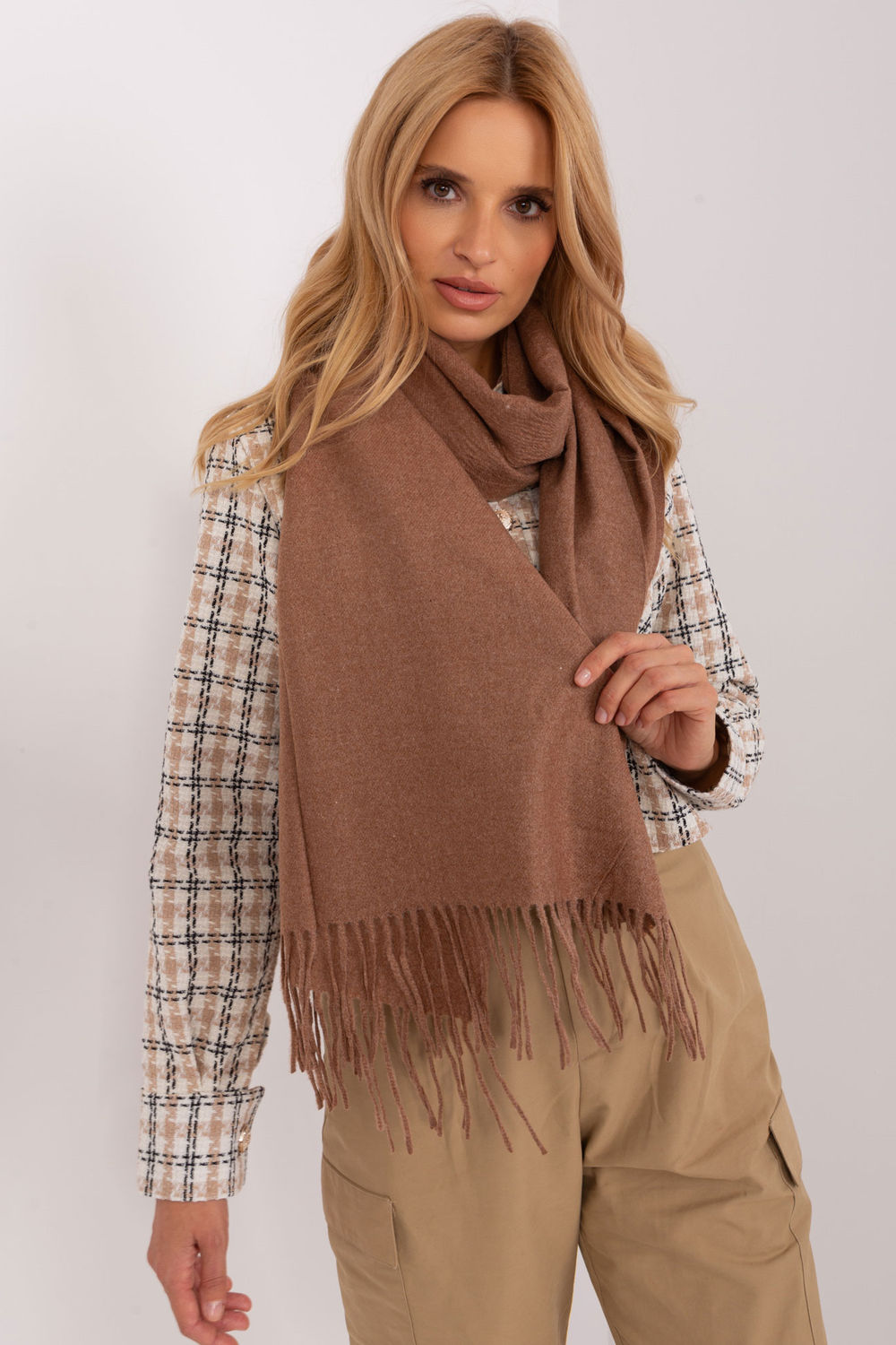  Shawl model 187605 AT  brown