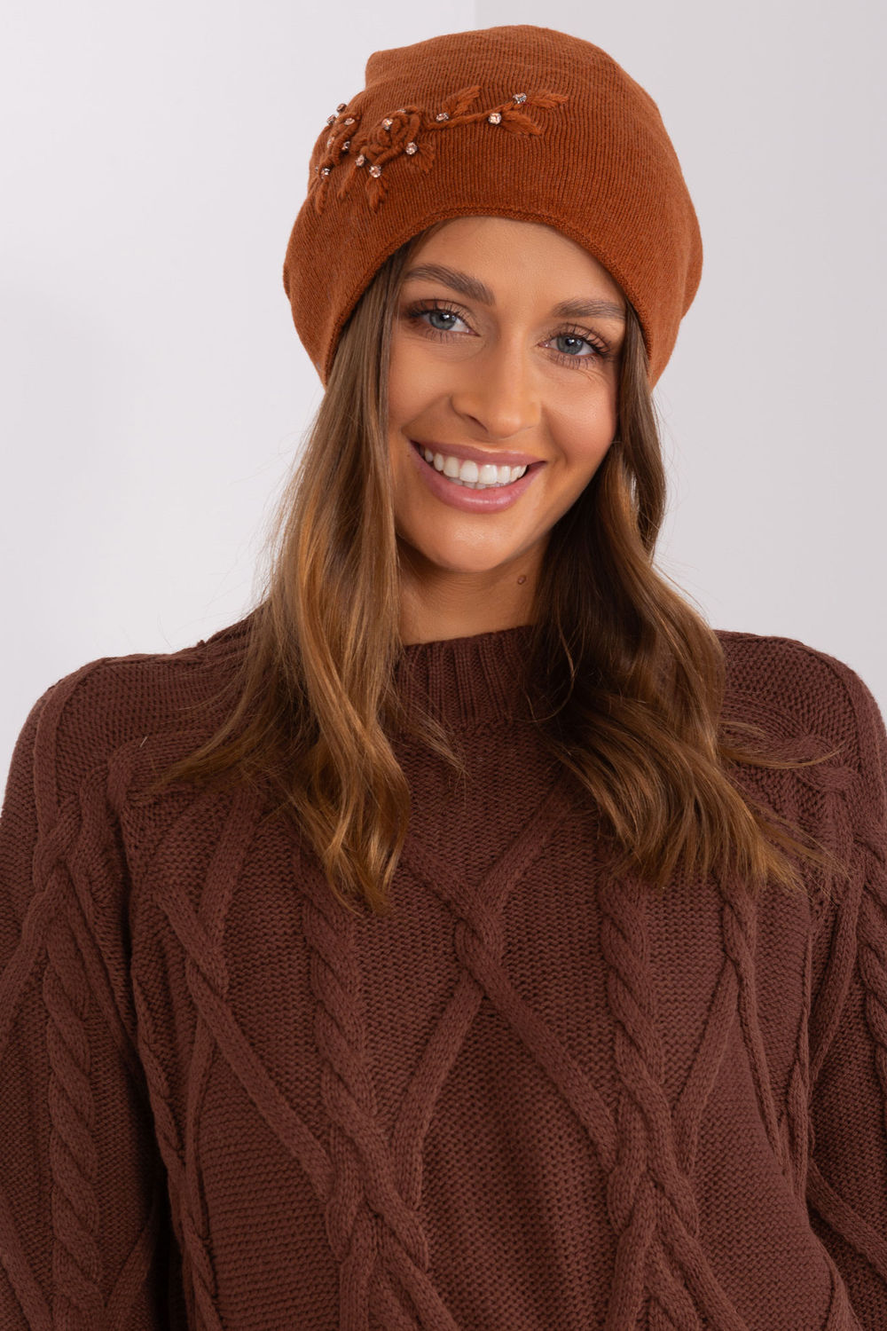   Czapka Model AT-CZ-2329.76 Light Brown - AT  brown