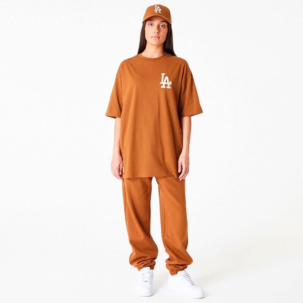 Men’s Short Sleeve T-Shirt New Era TEE LOSDOD TPNSTN 60416427 Brown Men’s Short Sleeve T-Shirt New Era TEE LOSDOD TPNSTN 60416427 Brown