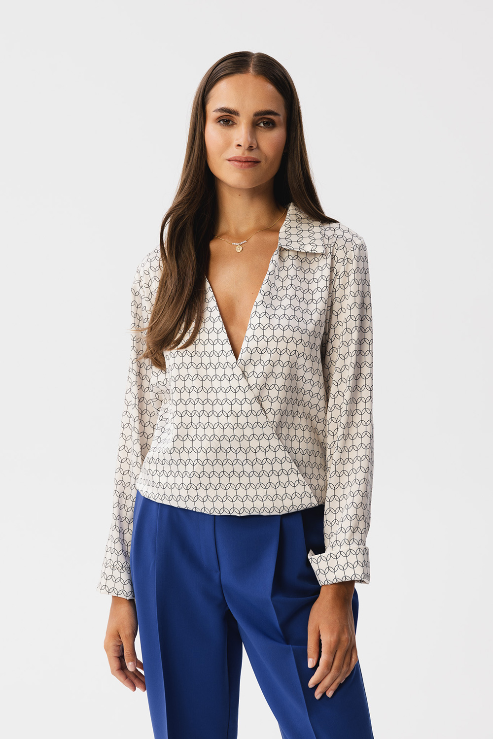  Blouse model 185091 Stylove  beige