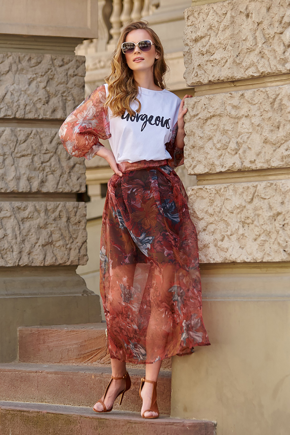 Langer Rock model 145582 Makadamia rot Damen