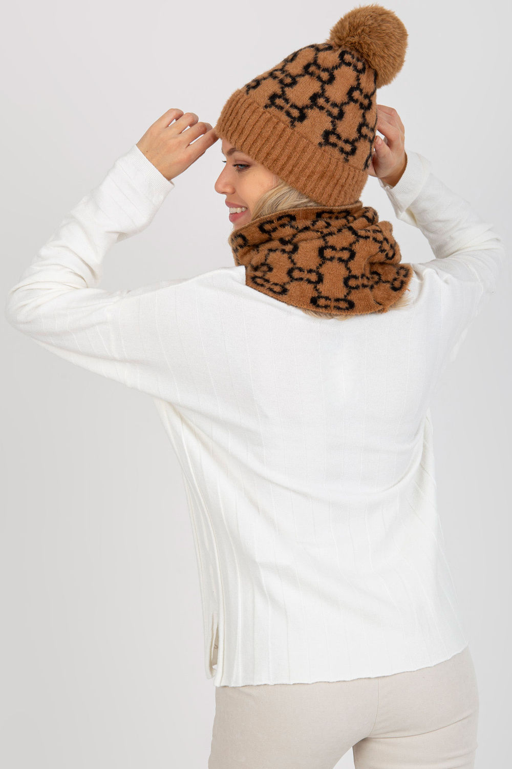  Cap model 185913 AT  brown