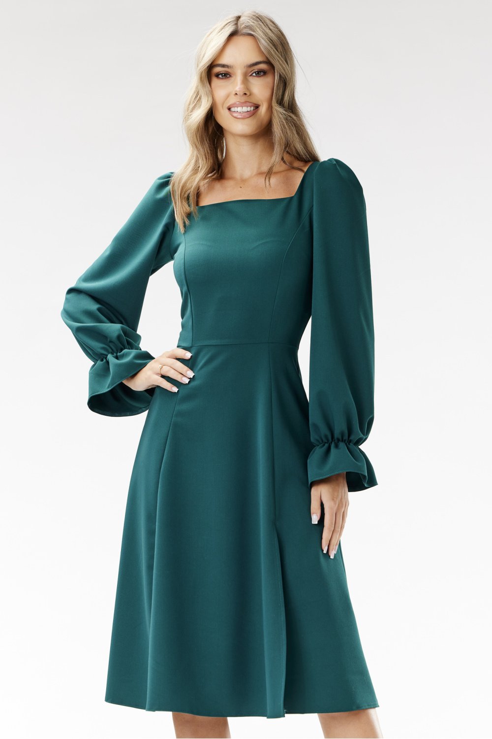  Cocktail dress model 204268 awama  green