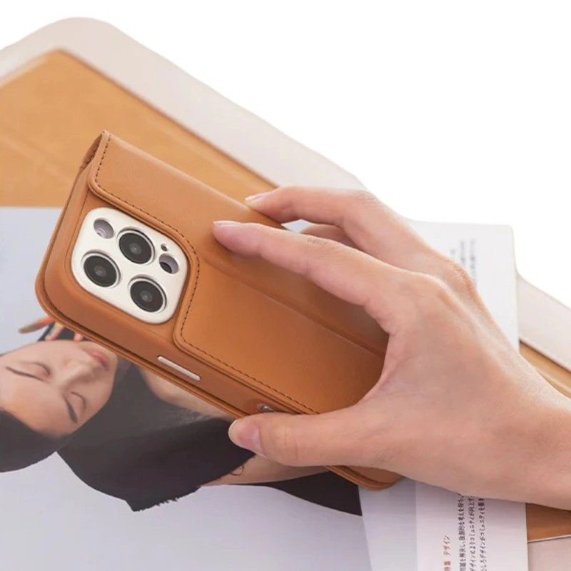 Moshi Overture MagSafe Apple iPhone 16 Pro (Caramel Brown)