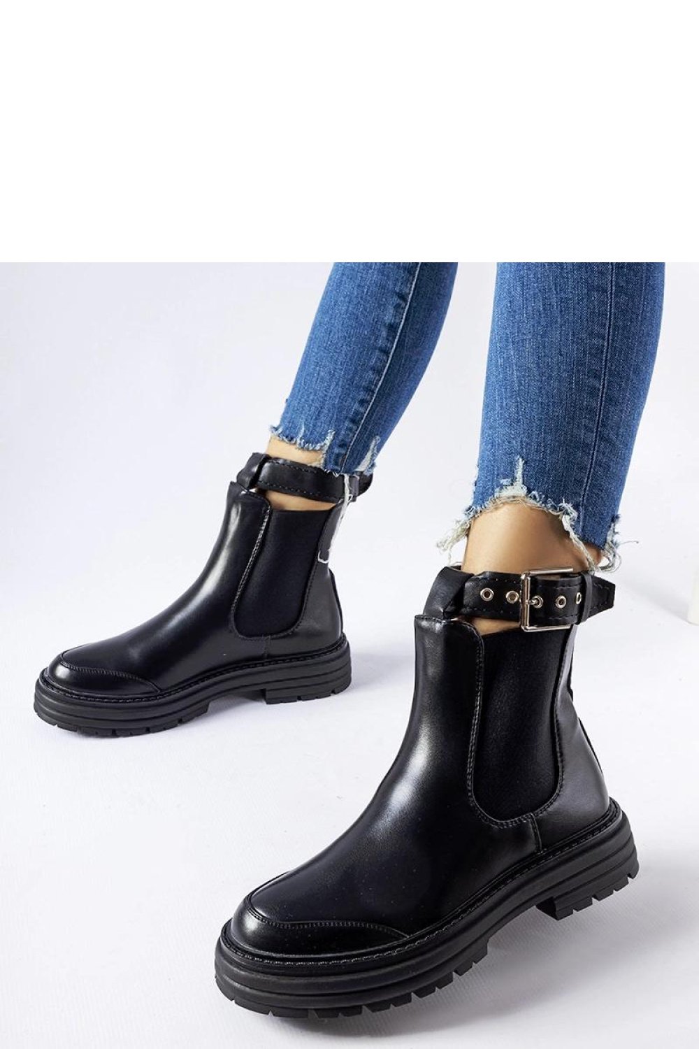  Boots model 204534 Solea  black