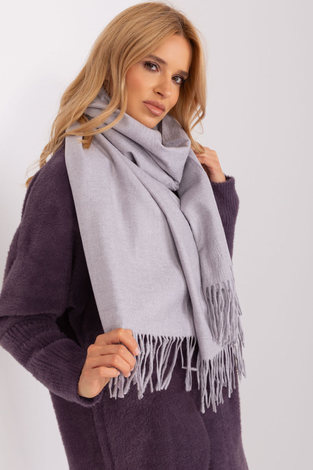  Shawl model 187617 AT  violet