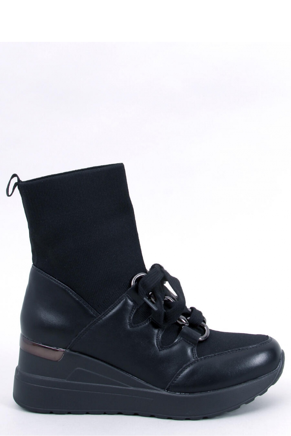  Buskin boots model 185876 Inello  black
