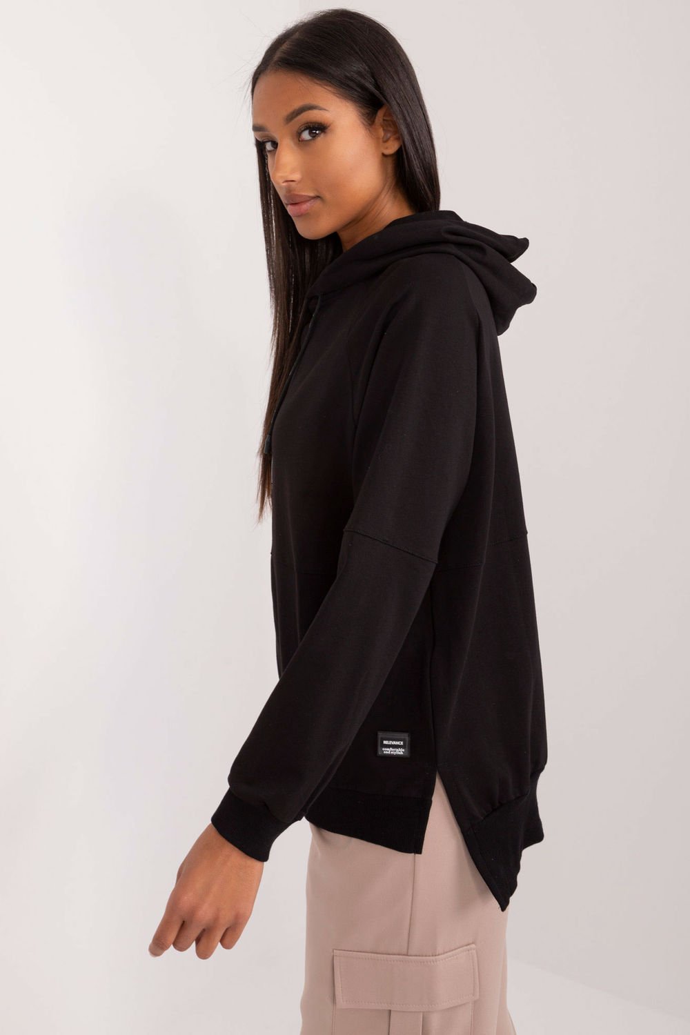  Sweatshirt model 197071 Relevance  black