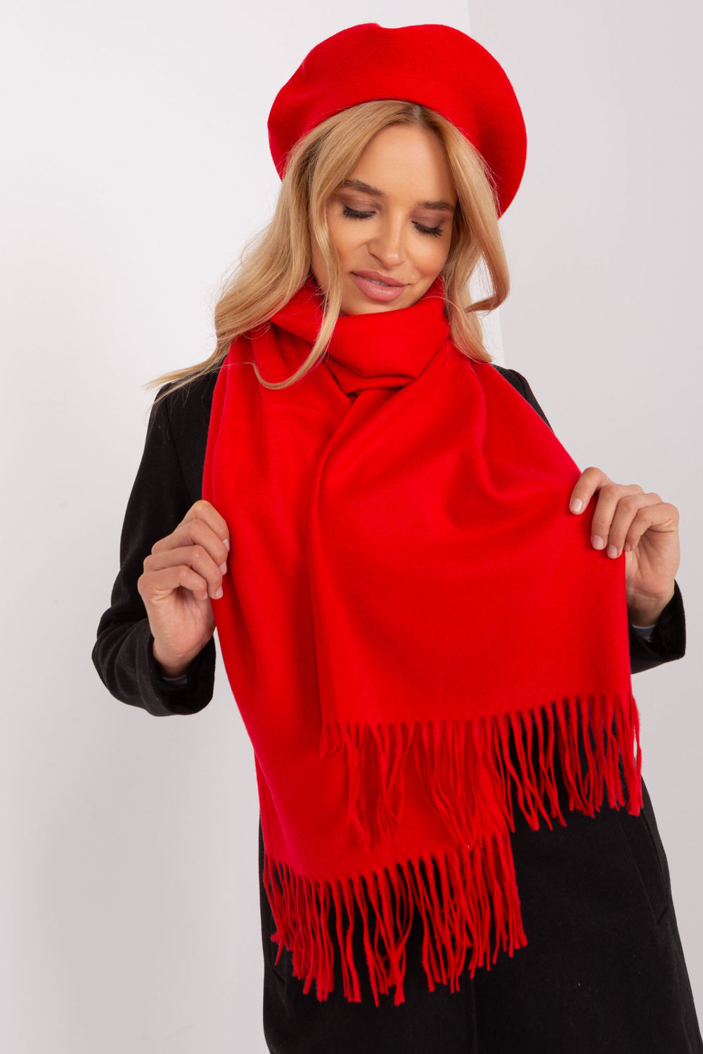  Shawl model 187616 AT  red