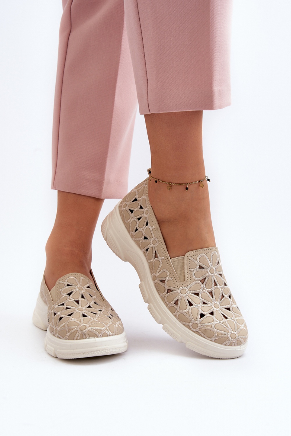  Low Shoes model 193135 Step in style  beige
