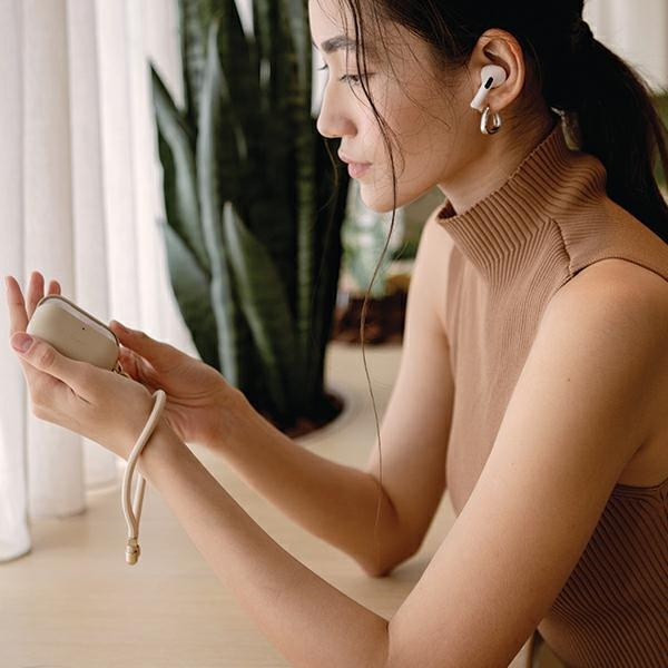 UNIQ Coehl Haven AirPods Pro (2 gen) sapphire blue